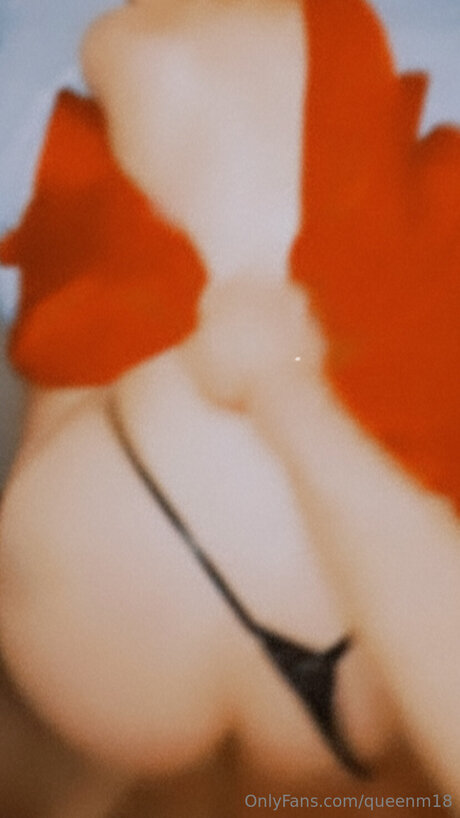 Queenm18 porn star photos
