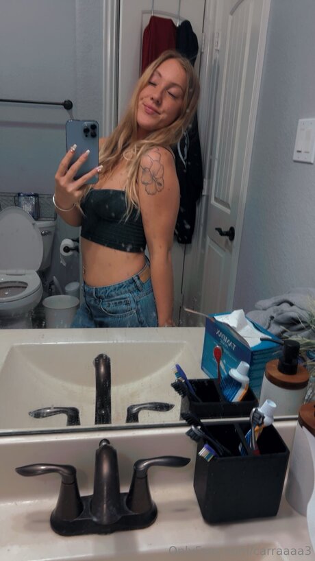 Carraaaa3 model high quality photo