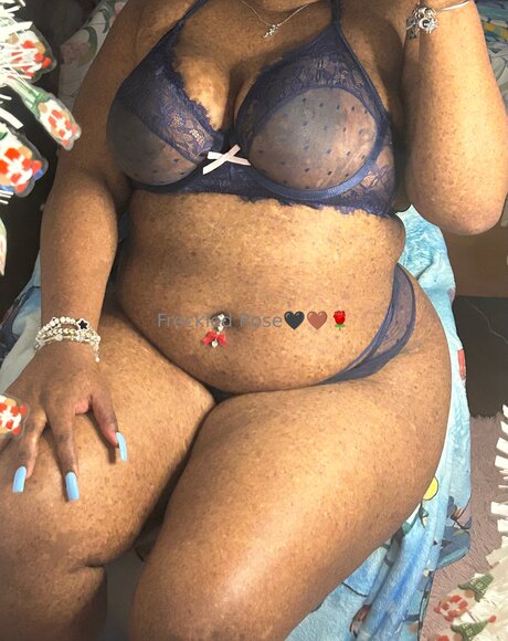 Freckledfantasy5 pornographic star pic