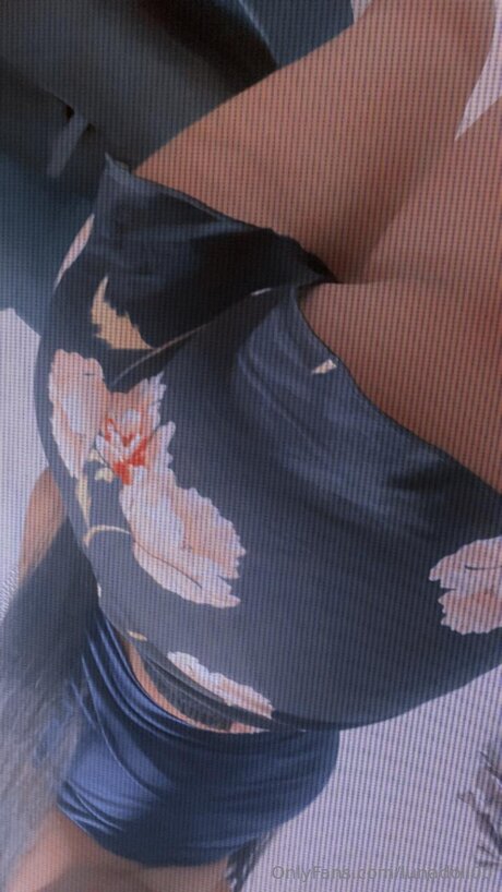 Lunadoll001 pretty model image