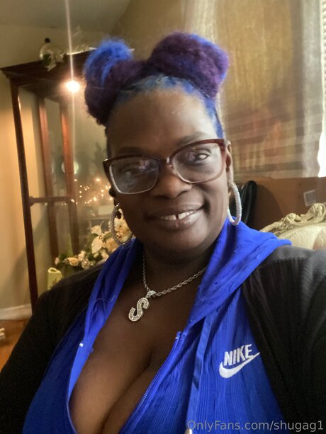 Shugag1 star erotic picture