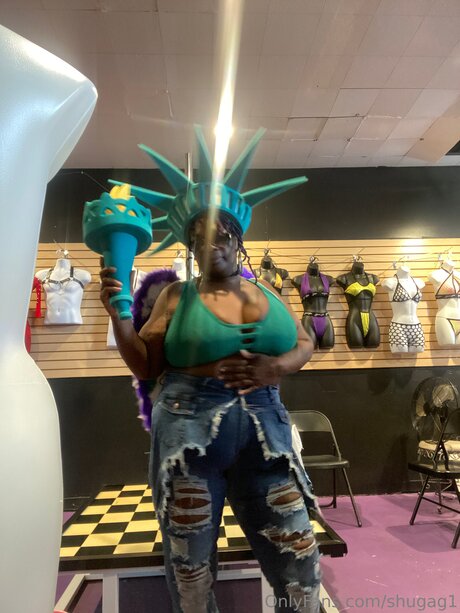 Shugag1 art actress pic