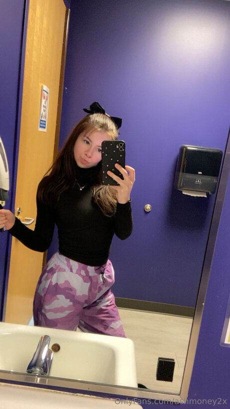 Ashmoney2x pornstar beautiful img