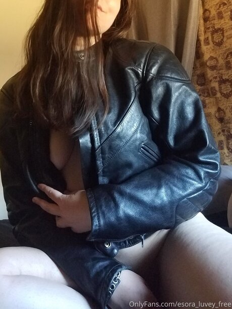 Esora Luvey Free pornographic star images