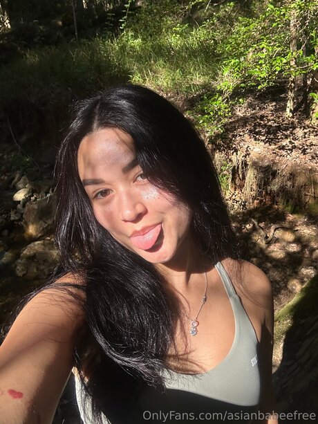 Asianbabeefree star erotic pictures