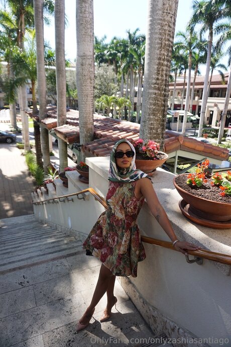 Onlyzashiasantiago model nude pic