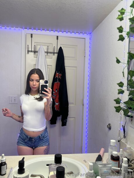 Aalyiahtorress art actress galleries