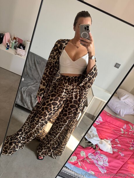 Youmarija perfect star pics