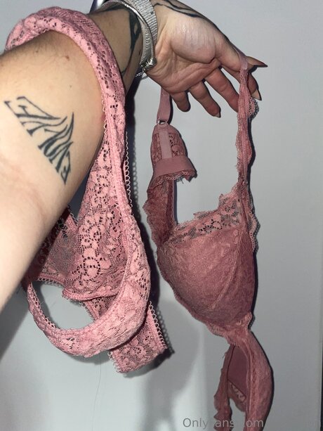 Lulakoten sexy star photo