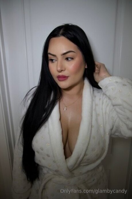 Glambycandy perfect model photo