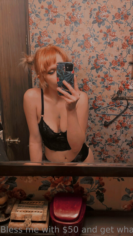 Lil Nasty Tay porn model archive