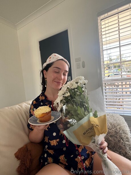 Curiouskiki star best pictures