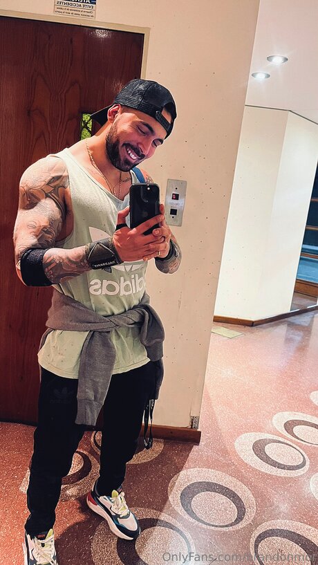 Brandonmor model hd images