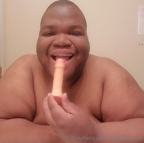 Chubbkween erotic pornstar pics
