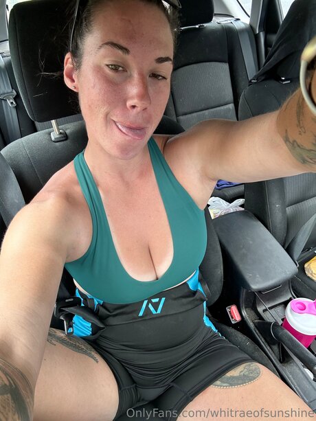 Whitraeofsunshine nude model pictures