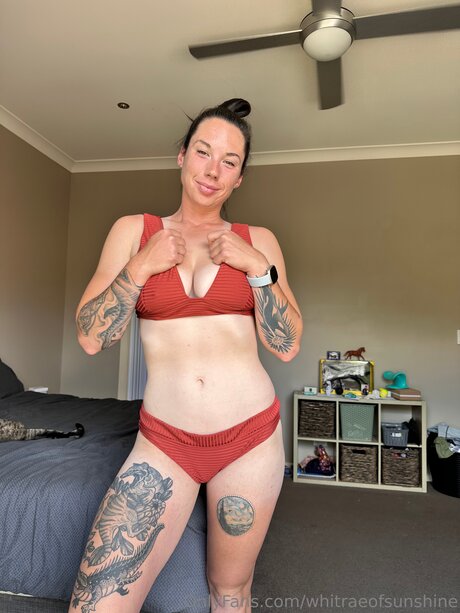 Whitraeofsunshine beautiful model photo