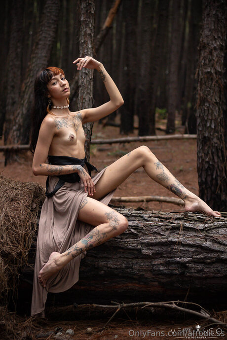 Afrodit Ss model hd pics