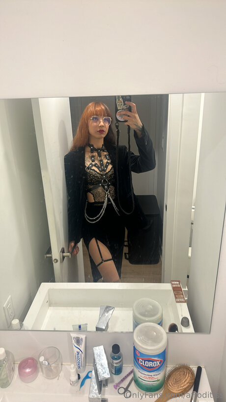 Afrodit Ss pornographic star image