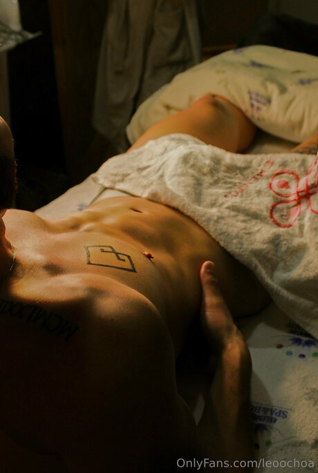 Leoochoa model sex photo