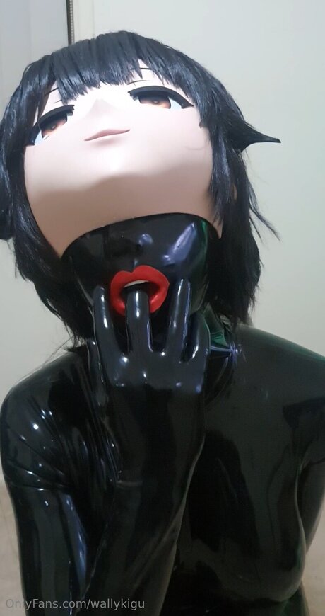 Wallykigu star adult photo