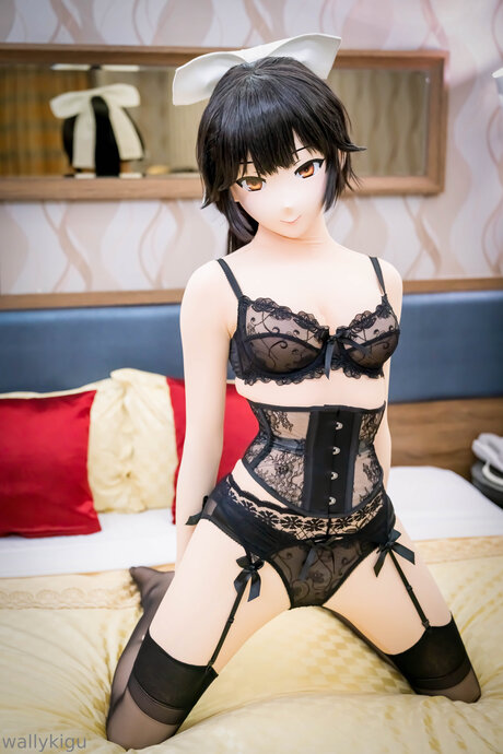 Wallykigu model nude pictures