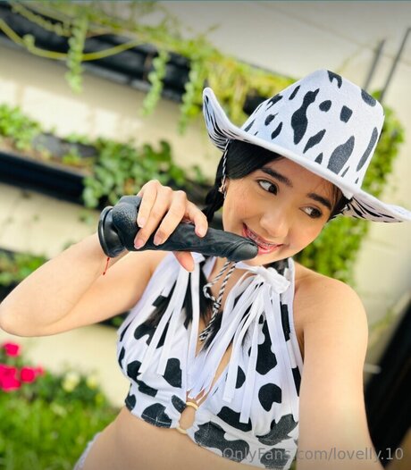 Lovelly 10 perfect model archive