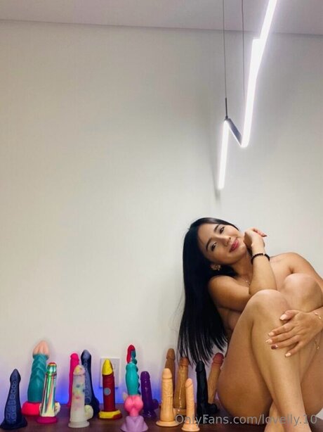 Lovelly 10 exclusive actress galleries