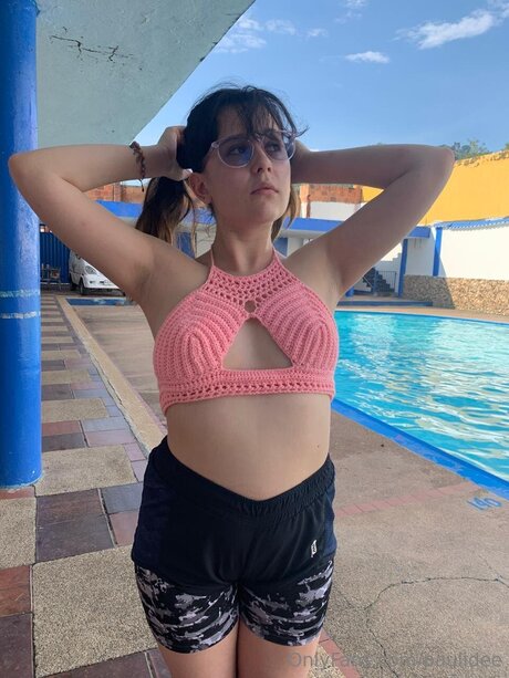 Paulidee star sexy image