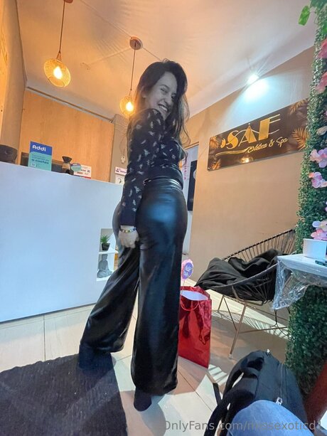 Missexoticd1 star pornographic photo