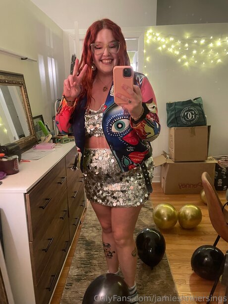 Jamieshrinersings erotic star pictures