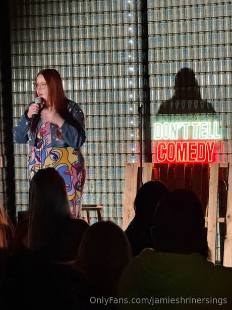 Jamieshrinersings pornstar top image