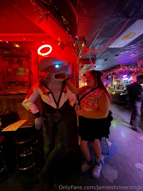 Jamieshrinersings top star pictures