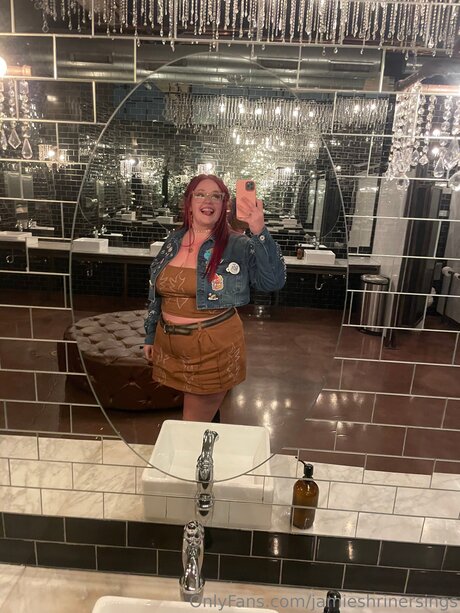 Jamieshrinersings star naked gallery