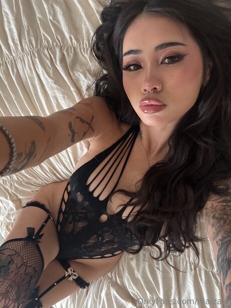 Carrotscake pretty model img