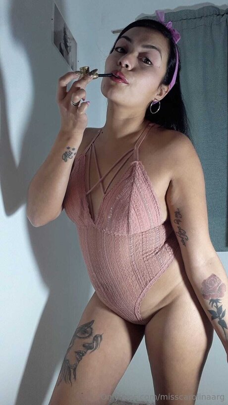 Misscarolinaarg free pornstar gallery