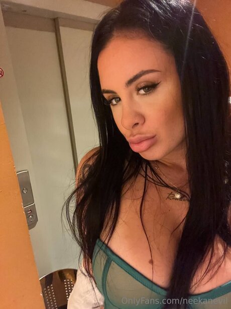 Neekanevil exclusive model galleries