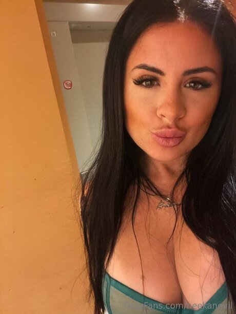 Neekanevil hot pornstar pictures