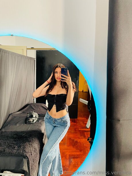 Miss Veronica model erotic gallery