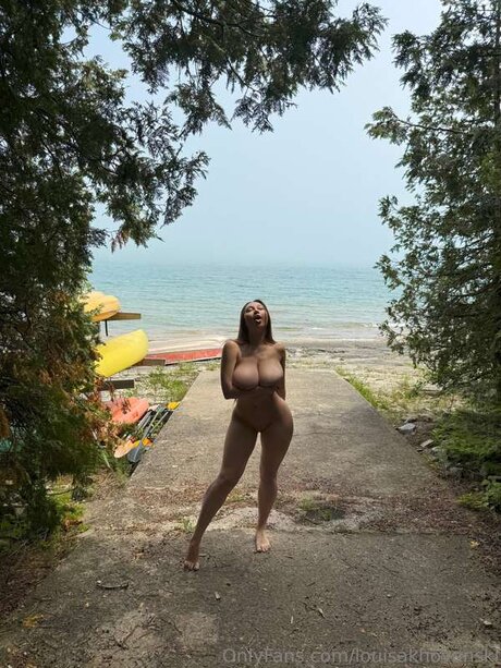 Louisakhovanski star nude images