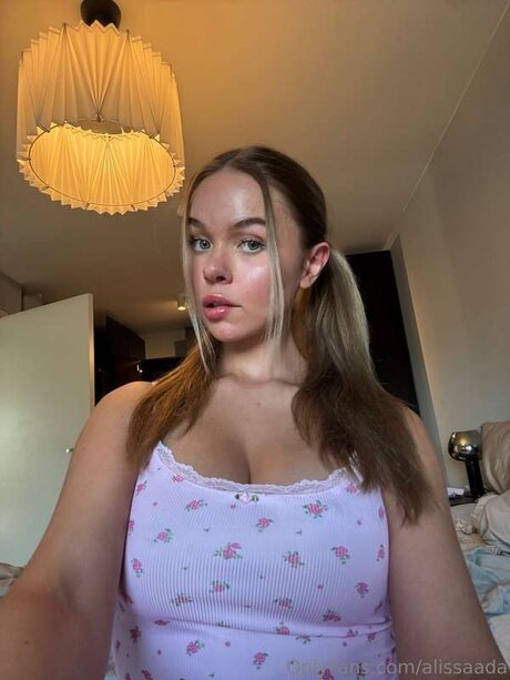 Alissaada pornstar erotic picture