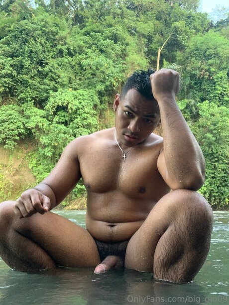 Big Gio09 model pornographic photos