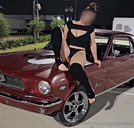 Thesixfigurerebel exclusive model pics