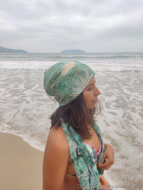 A4uari Ana porn model pictures