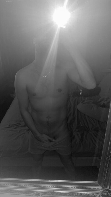 Lukeea pornstar top photo