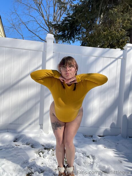 Yourlittlegurl star sexy image