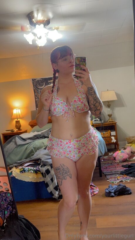 Yourlittlegurl adult model galleries