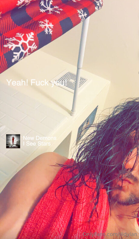 Illdylan model nude gallery