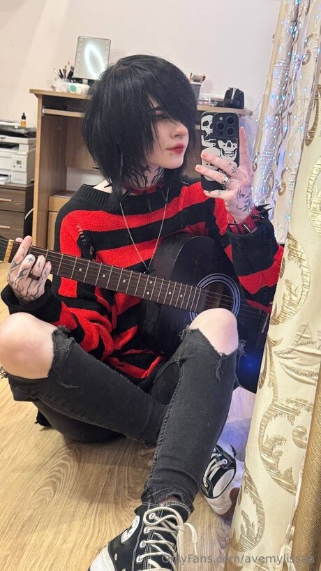 Avemylissaa sex pornstar gallery