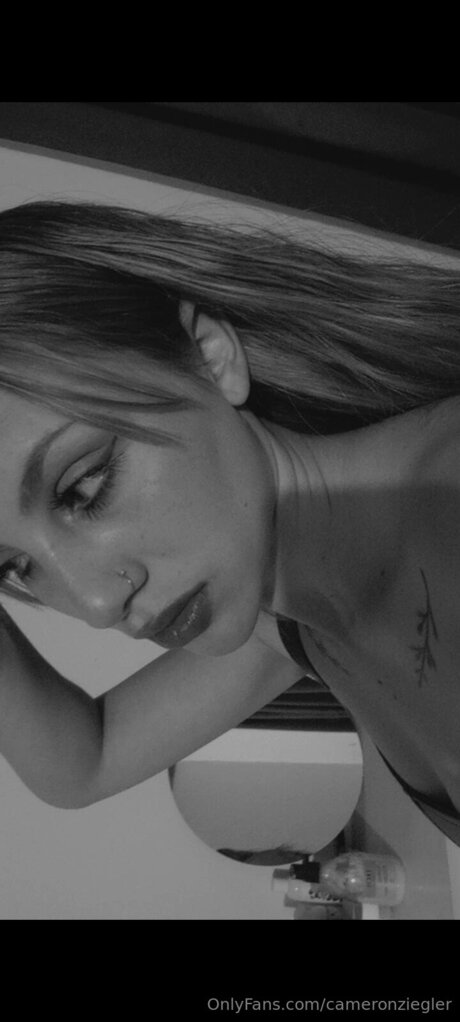 Cameronziegler model free image