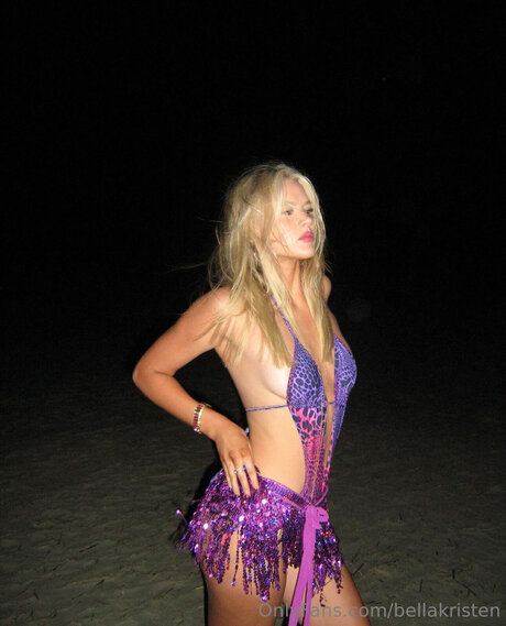 Bellakristen xxx actress picture